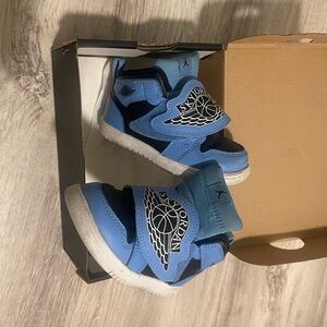 Jordan Kids Sneakers in Light Blue and Black